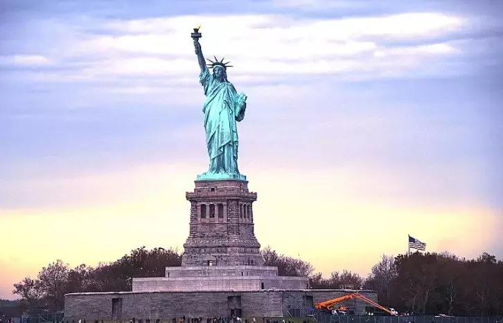 Architettura Americana: Funzione, Simbolo e Storia Nazionale