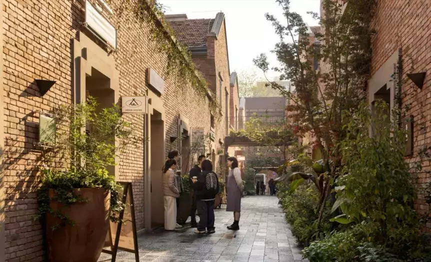 Trasformazione Urbana a Wuhan: I 'Lifen' Tra Passato e Presente