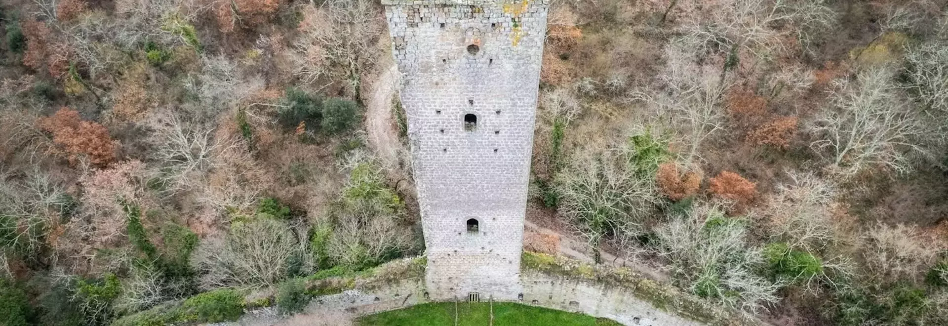 La Torre di Chia: Il Rifugio di Pasolini e la Disputa sulla Proprietà