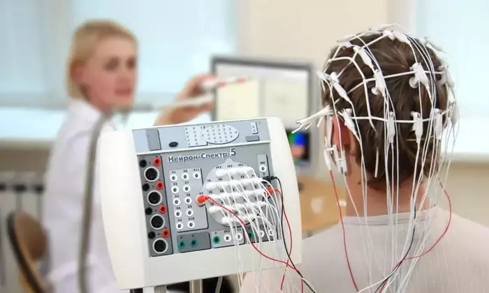 EEG Machines: A Technical and Physiological Overview