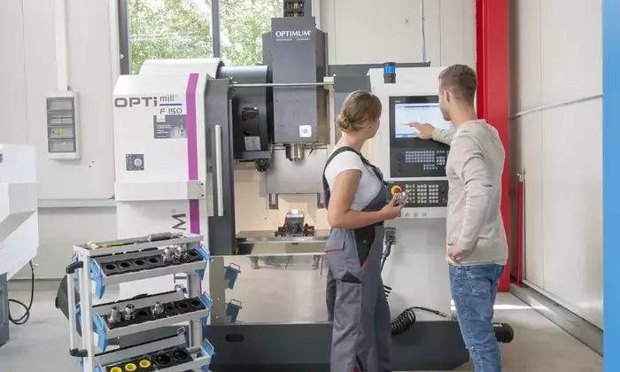 Numerical Control Technology Training: Principles, Curriculum Structure, and Industry Context