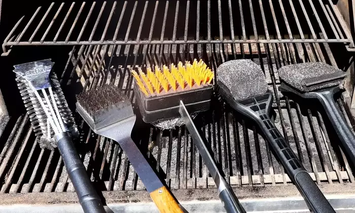 The Ultimate Guide to Grill Brushes: Cleaning Your Grill with Ease