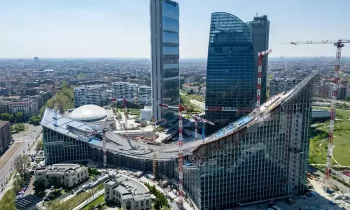 CityWave: Il Nuovo Emblema di CityLife a Milano