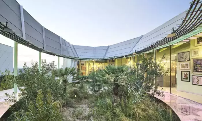 Rambla Climate House: Reinventare la protezione architettonica mediterranea
