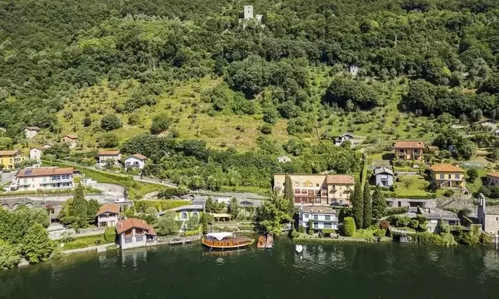 Velarca: Il Giardino Svelato sul Lago di Como