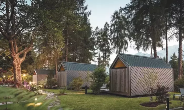 Secret Koi Garden: Architettura, Benessere e Natura nel Glamping