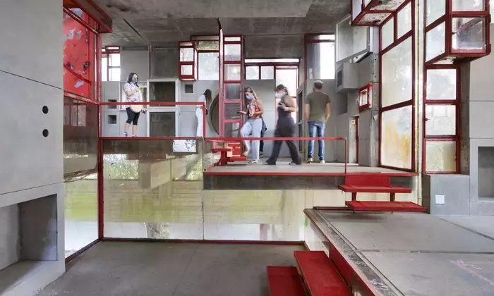 La Visionaria Casa Albero di Fregene: Un'Architettura che Cresce e si Evolve