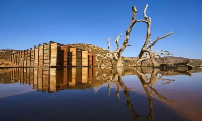 Bruma Winery: Architettura Sottrattiva e Mimetica nella Valle di Guadalupe