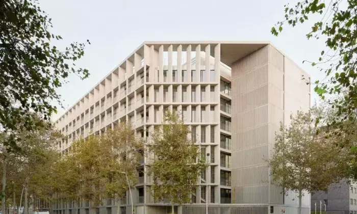Greenh@use 140 Social Housing: Un Modello di Abitazione Collaborativa a Barcellona