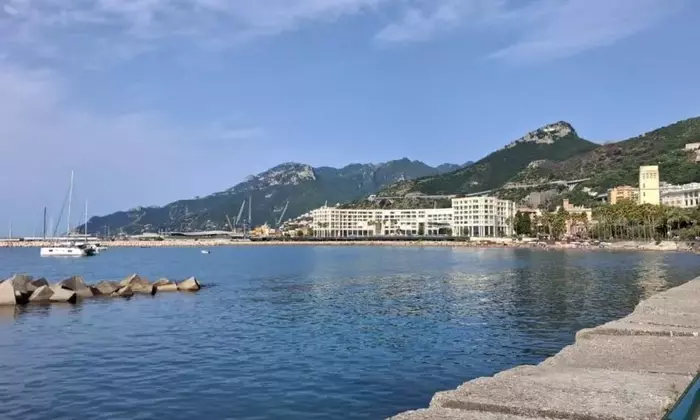 Salerno: L'Evoluzione Urbanistica tra Ambizioni Architettoniche e Realtà Incompiute
