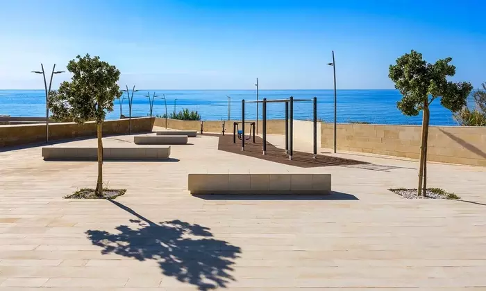 Noto: La Piazza Belvedere Rinasce come Nave sulla Costa