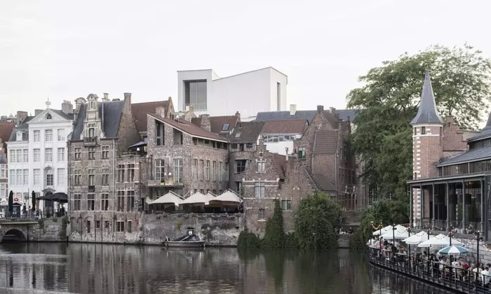 Il Museo del Design di Gand: Una Rinascita Architettonica di Quattro Anni